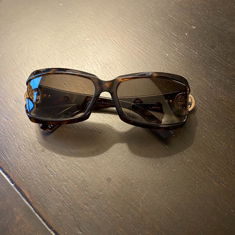 Gucci 2599/s Sunglasses